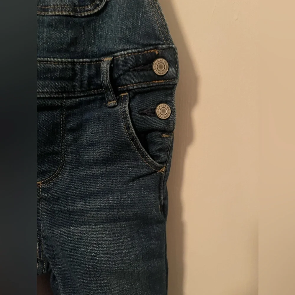 Gap overalls - Picture 5 of 11